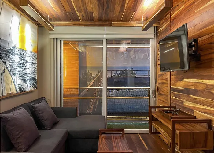 Apartment Rooftop With Ocean View And Pool